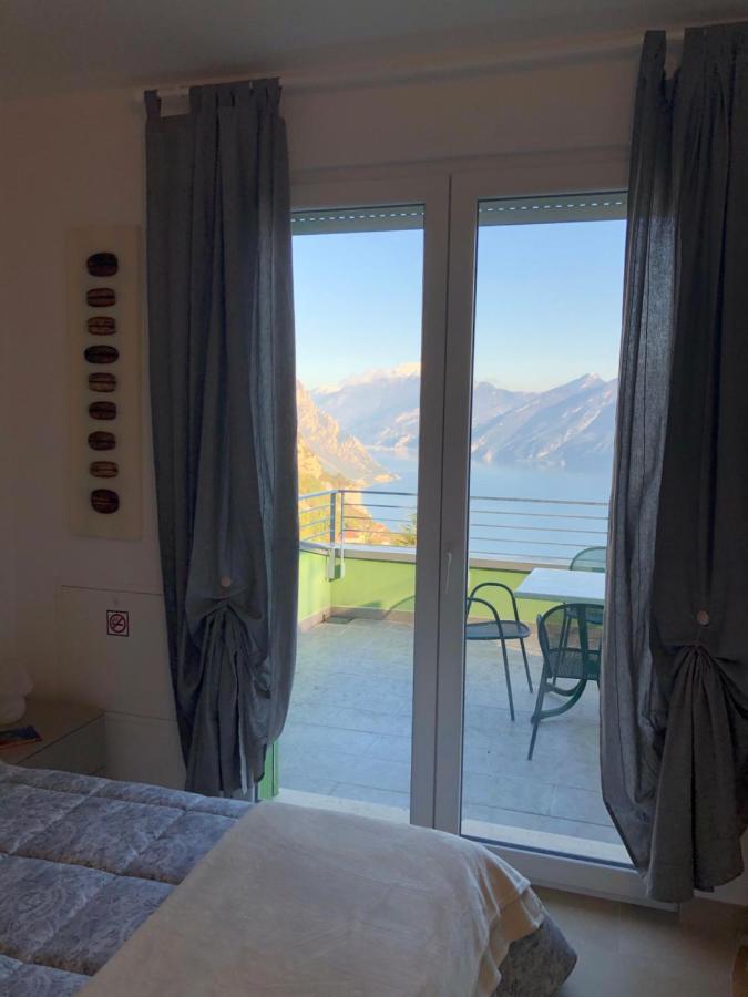 Apartamento Un Balcone Sul Garda Tremosine Exterior foto